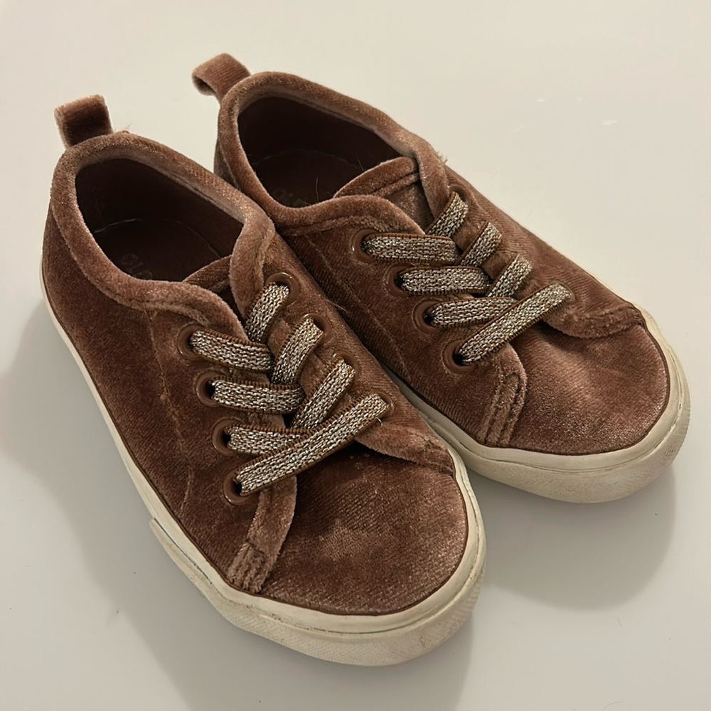 Old Navy bronze crushed velvet faux lace slip ons, size 6 little kid, VGUC
